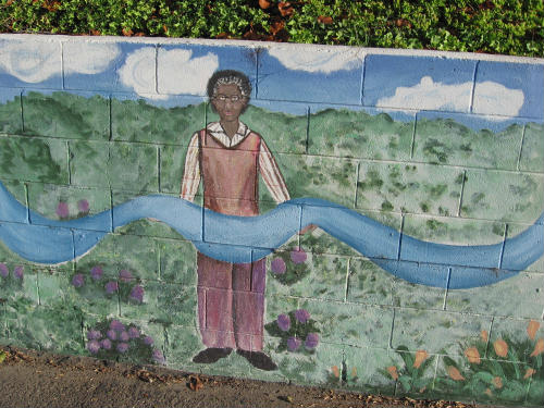 ribbon of life mural 03