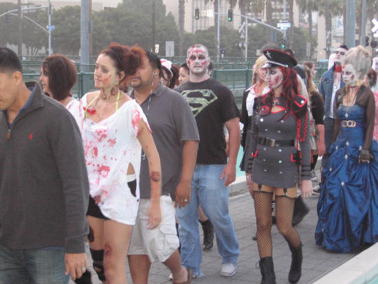 another bloody sexy zombie