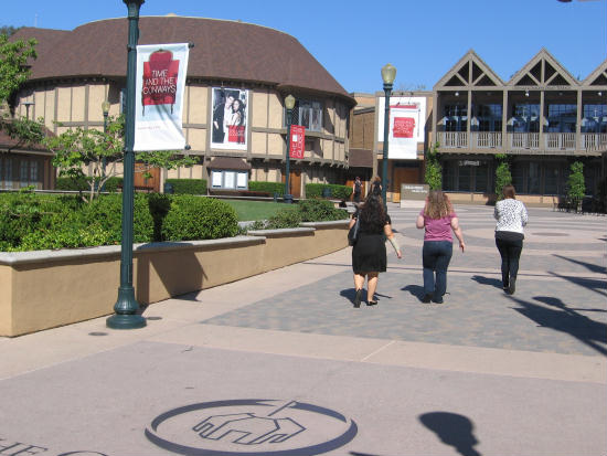 old globe theatre comes into view