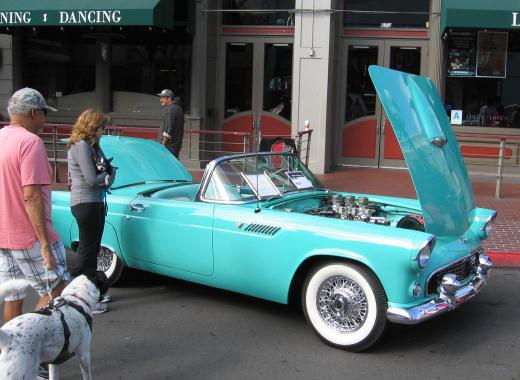 vintage car at fifth avenue auto showcase