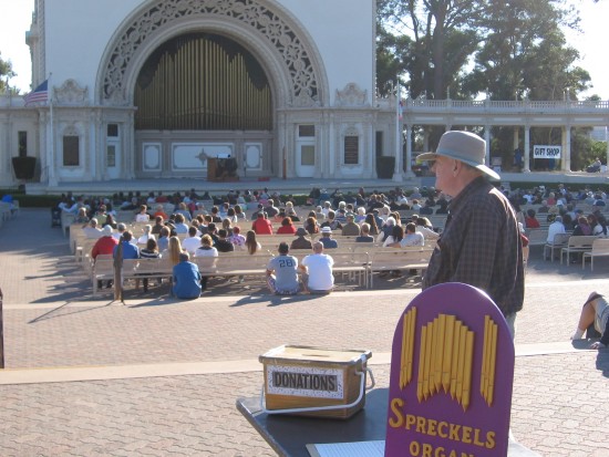 spreckels organ society volunteer at concert