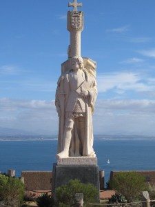 04 Statue of Juan Rodriguez Cabrillo overlooks the ocean.
