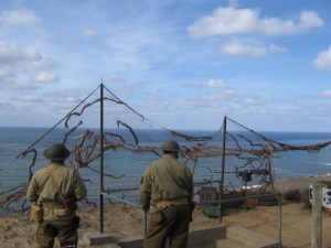 08 Mock air raid drill recalls duties during World War II.