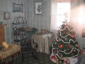 15 Recreated family room in Cabrillo lighthouse includes a Christmas tree.