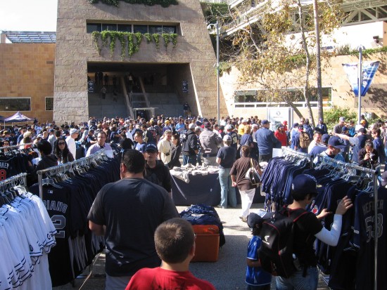 A big crowd turned out for the 2014 Padres Fanfest!