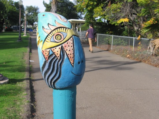 Funny face greets those exiting toward San Diego Zoo.