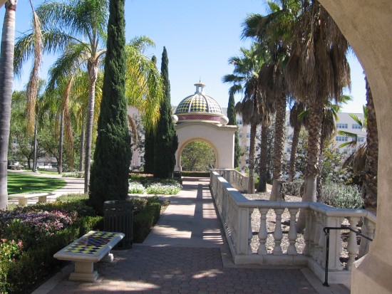 This hidden gem is the perfect spot for a picnic or quiet relaxation.