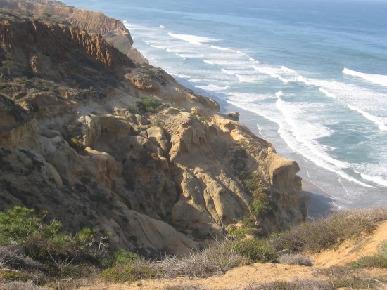 Looking south over a sculpted sandstone canyon.