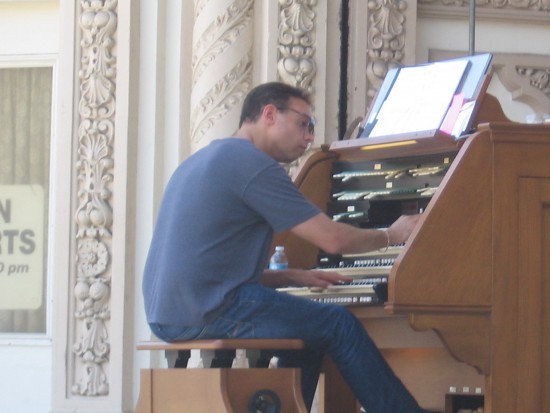R. Jelani Eddington was 2001 Theatre Organist Of The Year.