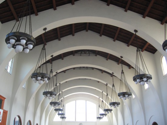 A cool photo of the arched ceiling of Union Station.