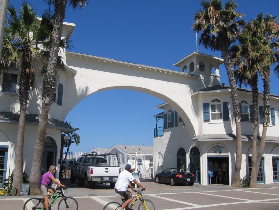 Archway of Crystal Pier Hotel and Cottages at end of Garnet Avenue.