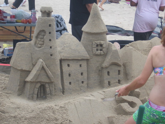 I like how quaint this sandcastle appears!