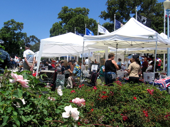 The ceremony ends and I take a pic over beautiful flowers.