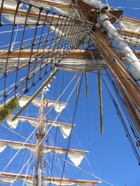 On board, looking straight up the center mast.