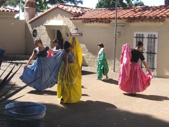 House of Panama dancers practice Saturday morning in Balboa Park.
