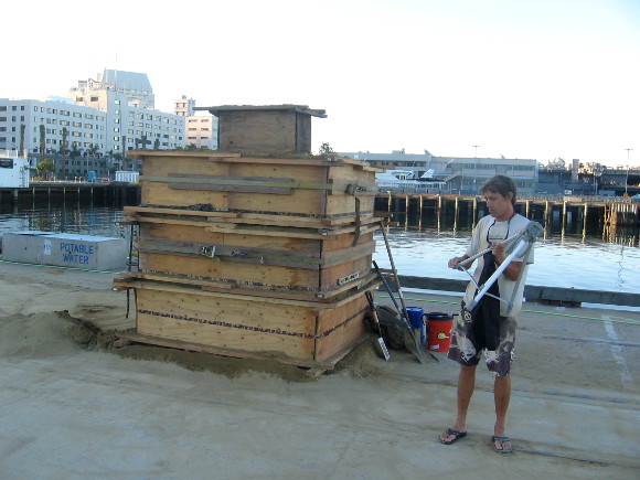 It's Chris Guinto, star of several shows on the Travel and Discovery Channels!