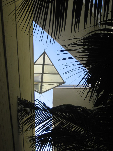 Prismatic kite in blue sky above the Canyon Path.