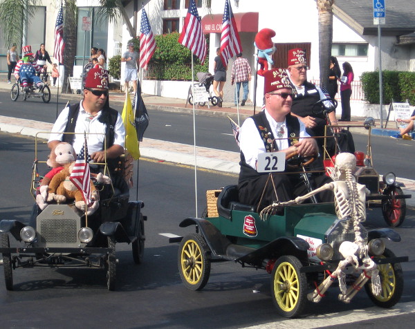 Here come the Shriners in their Halloween-themed mini-cars!