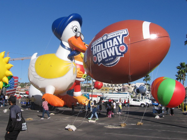 This is the nation's largest balloon parade. The event is held just before the Holiday Bowl.
