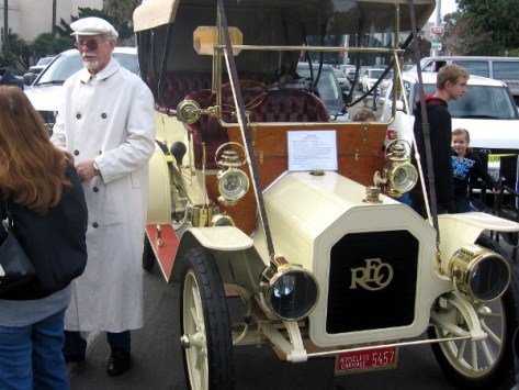 1910 REO Model D Touring car has a very classic look.