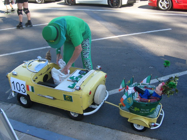 Everybody was busy getting ready as the 10:30 morning start approached.