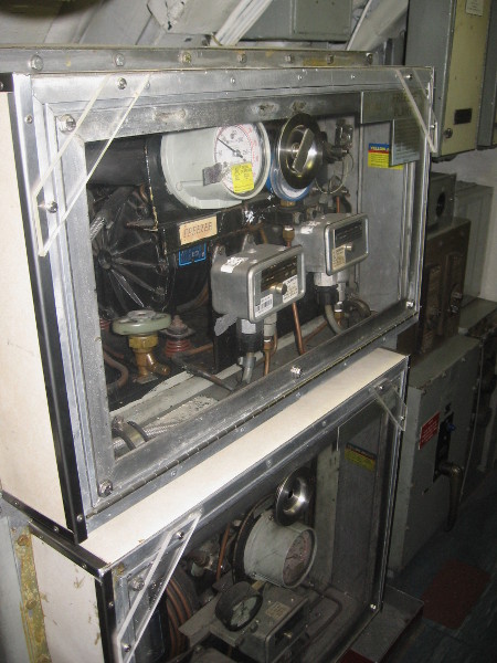 Apparently this is some sort of freezer.