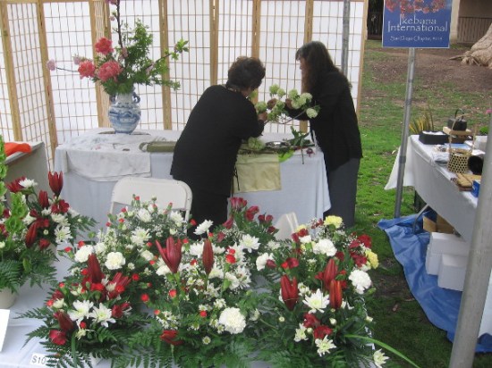 There were lots of flower arrangements and botany-themed art throughout the park!