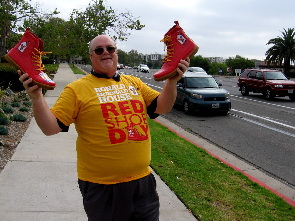 This guy had two shoes, one in each hand! You, too, can help by clicking and donating online!
