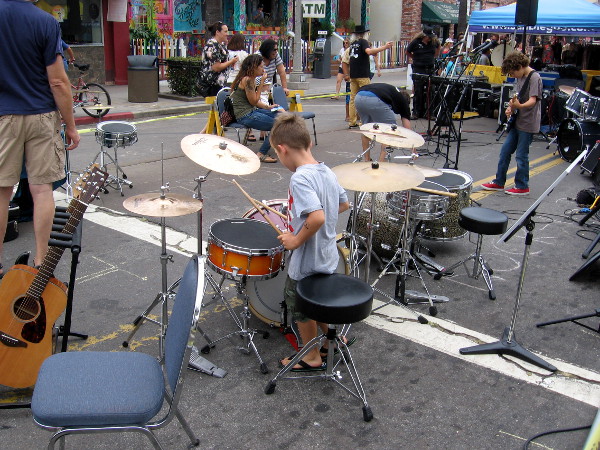 Rock and Roll San Diego was teaching kids how to play drums, electric guitar and more!