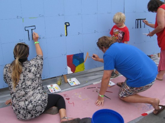 People were just getting started with the community mural project!
