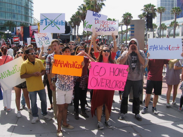 Syfy guerrilla marketing promotion of Childhood's End uses a mob of people holding signs to beware Karellen!