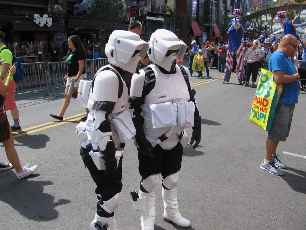 Cool Star Wars cosplay. A couple of scout troopers in the crowd.