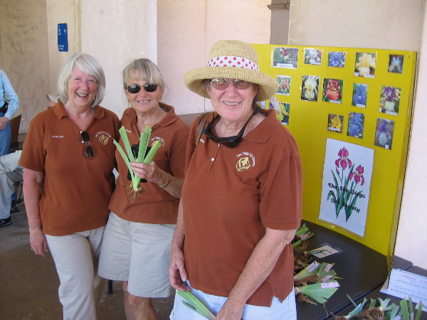 These cool ladies knew all about irises and had lots of information on display during the rhizome sale in Balboa Park.