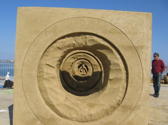 And this is what we see! An Olympic runner ready to race at the starting blocks!