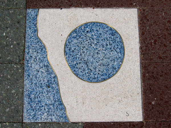 The magical blue ball suddenly grows!