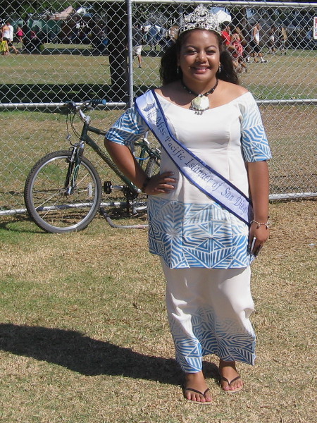 Miss Pacific Islander of San Diego greeted me with a warm smile!