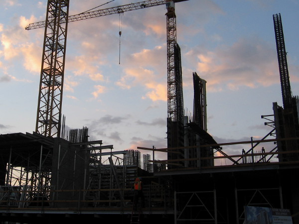 Blue Sky apartment tower under construction in downtown San Diego.