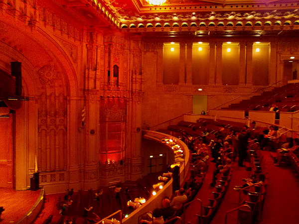 People are arriving for the big San Diego Symphony free event, part of their Upright and Grand festival!