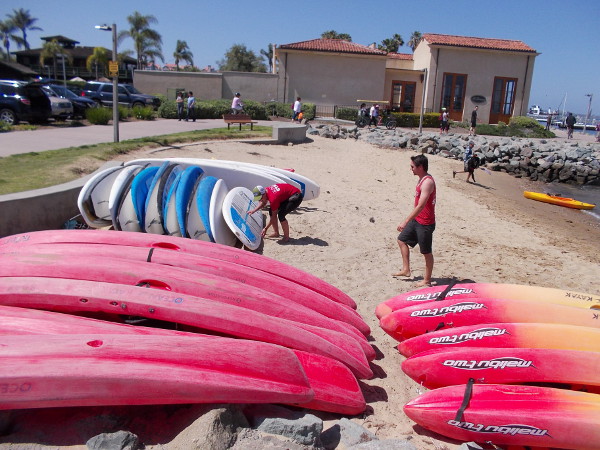 Tourists and locals alike can rent watercraft on this little beach just south of the posh Il Fornaio restaurant.