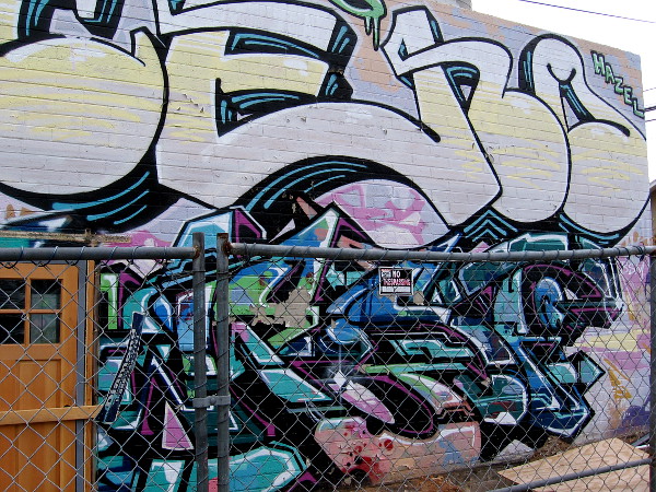 And even more eye-dazzling street art at the right end of the same wall.