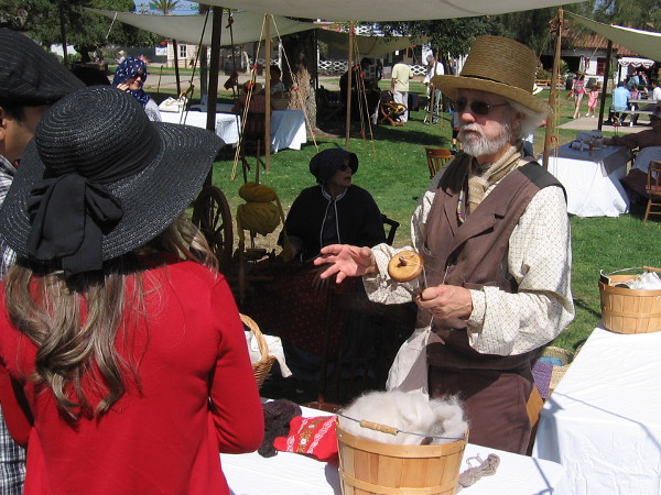During the Fourth of July, there were many historical demonstrations in Old Town's central square, or La Plaza de Las Armas.
