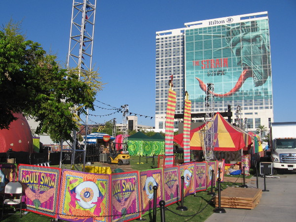 As you can see, The Strain building wrap on the Hilton San Diego Bayfront hotel is now finished.