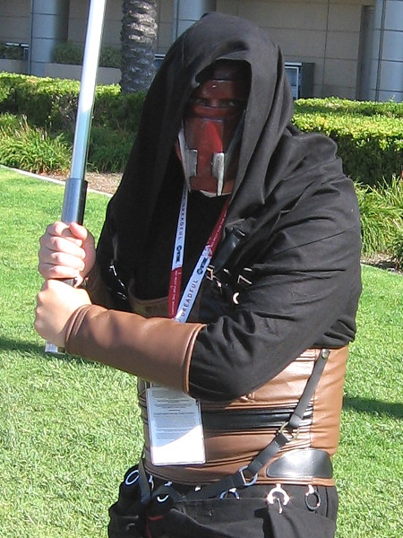 Cosplay of a sinister character from the Star Wars universe, Darth Revan.