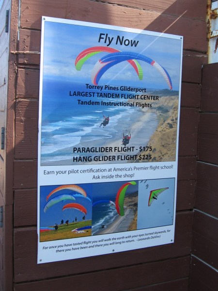 The Torrey Pines Gliderport bills itself as America's premier flight school. One can enjoy tandem paraglider and hang glider flights with an instructor.
