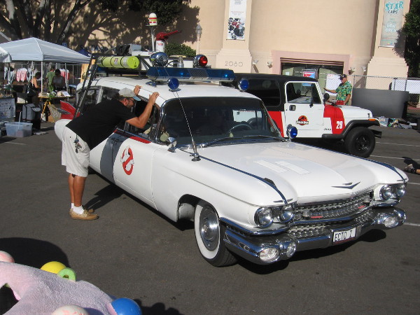 The Ghostbusters ECTO-1 vehicle has arrived for Maker Faire San Diego, as well as a Jeep from Jurassic Park.