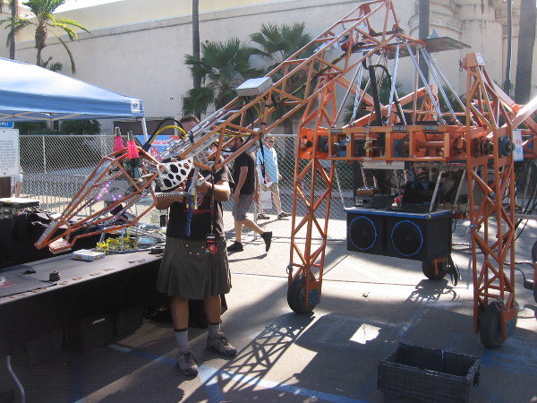 The Electric Giraffe returned for 2016 Maker Faire San Diego. It walks, talks, and has become quite a phenomenon. It has even appeared at the White House!