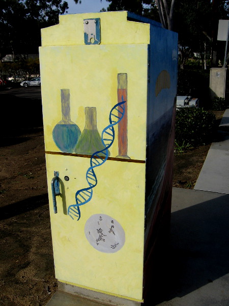 On this side we see the interior of a biotechnology lab. Of course, Salk Institute is about a 30 second walk from here!