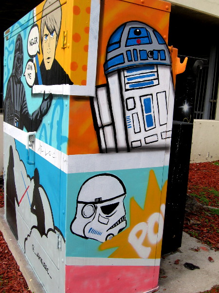 The right side of this utility box is painted with two more panels of cool Star Wars street art. I see good old R2-D2 and the white helmet of a Stormtrooper.