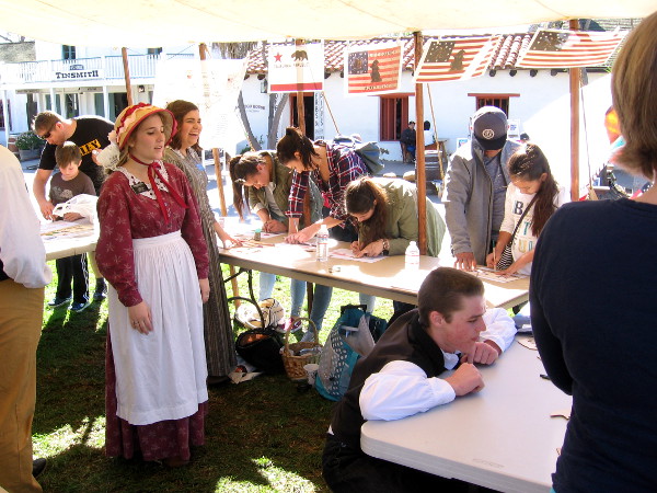 Lots of interesting historical activities were being enjoyed by a large, enthusiastic crowd.