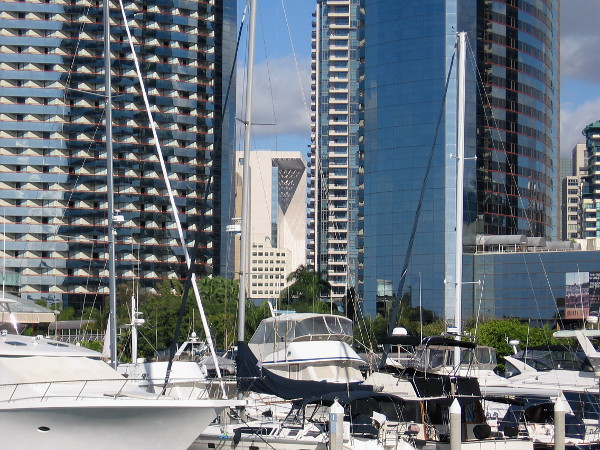 I spied the new downtown San Diego Central Courthouse between the Marriott Marquis buildings. I believe the courthouse's construction is nearly finished.